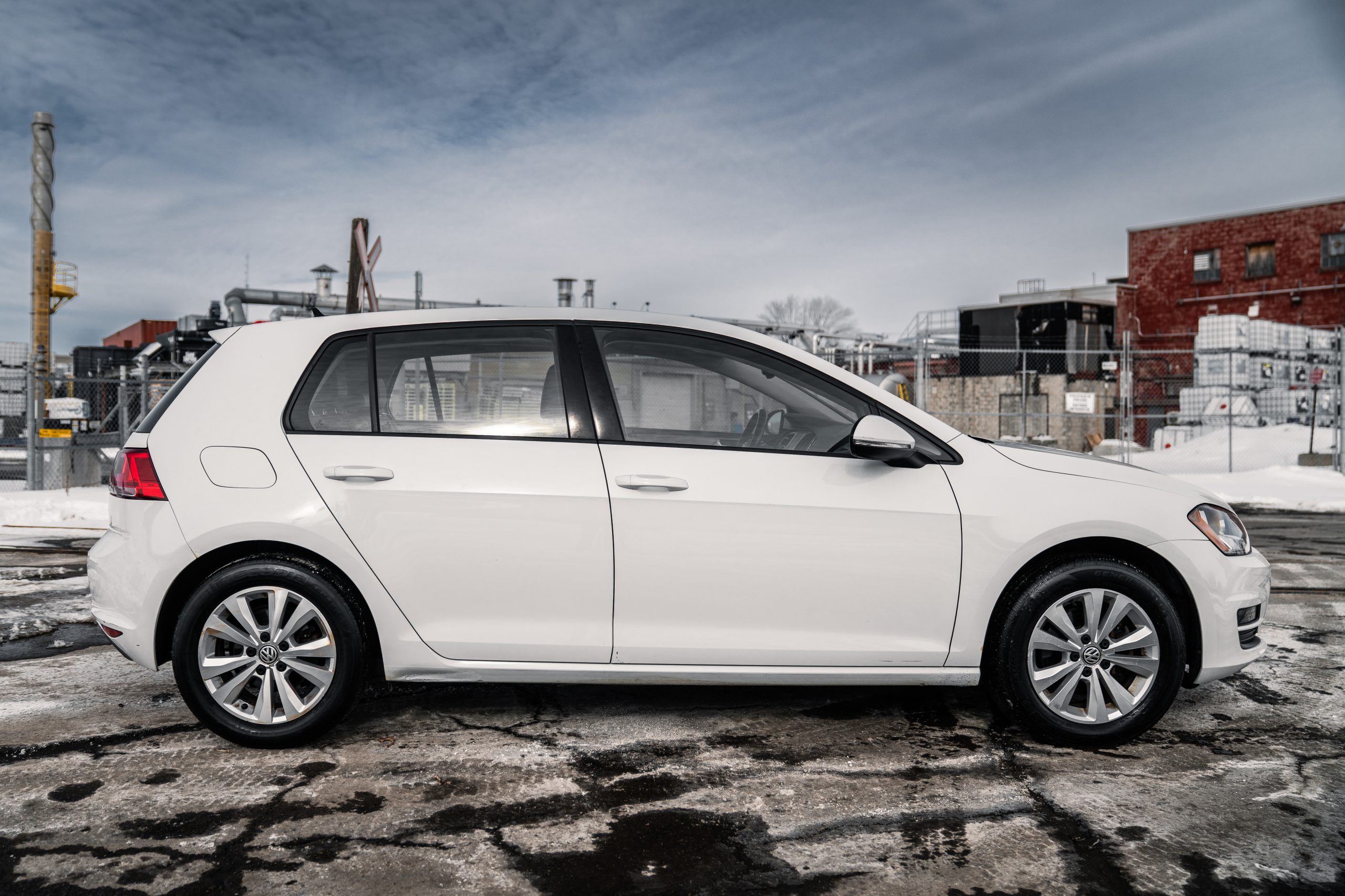 2015 Volkswagen Golf SOLD