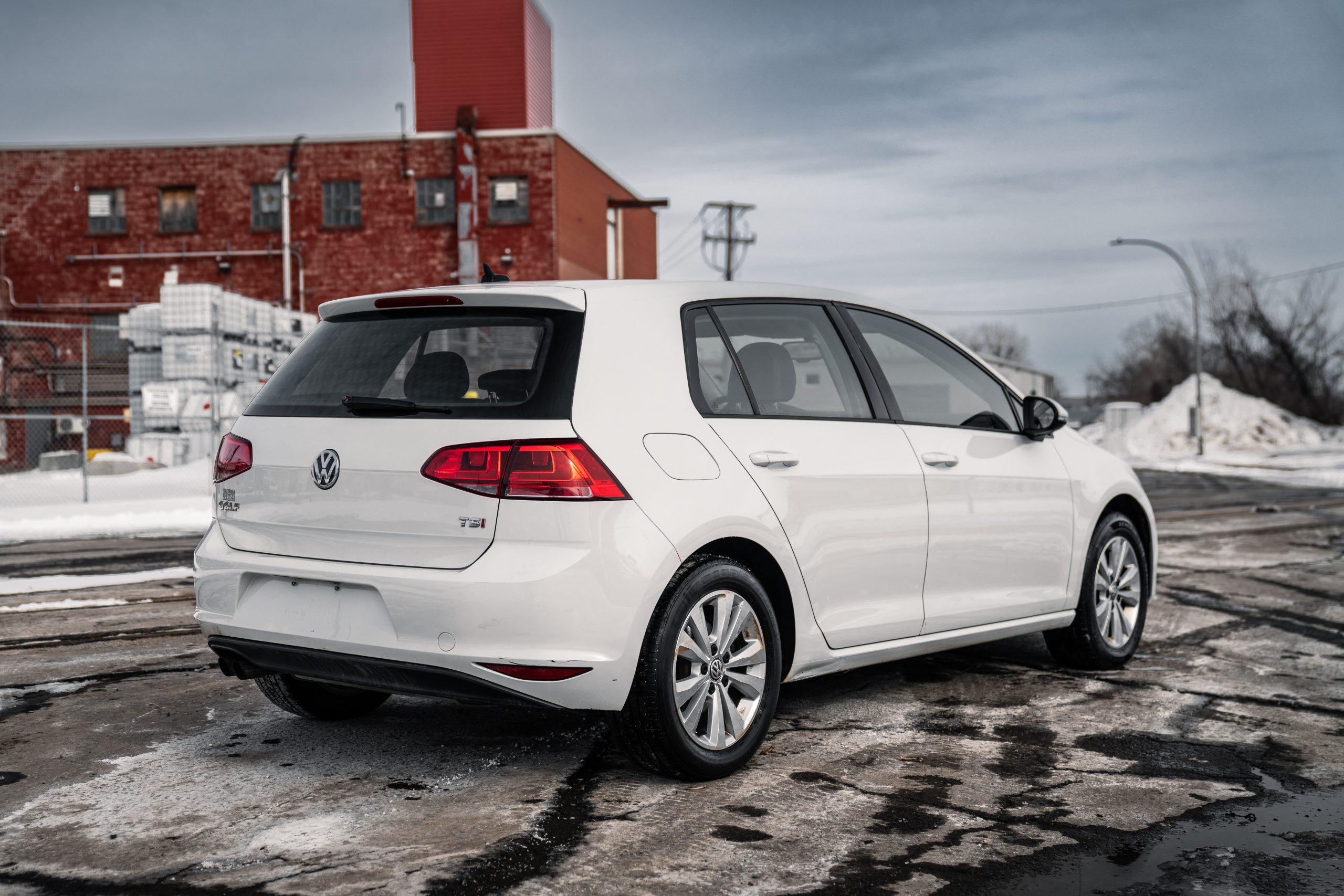 2015 Volkswagen Golf SOLD