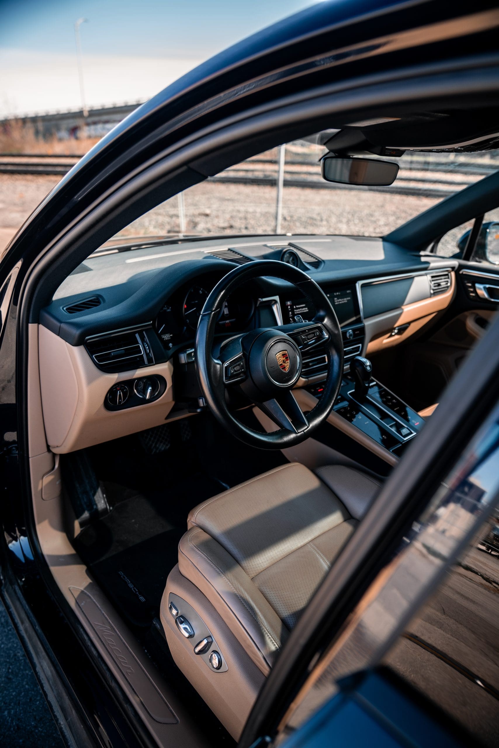 2023 Porsche Macan AWD