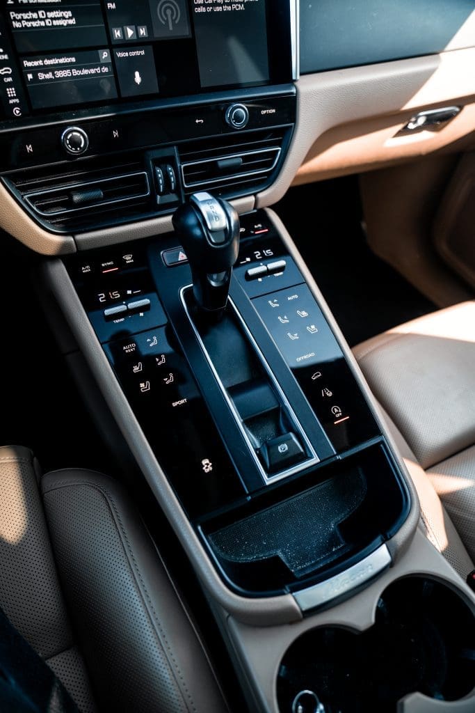 2023 Porsche Macan AWD