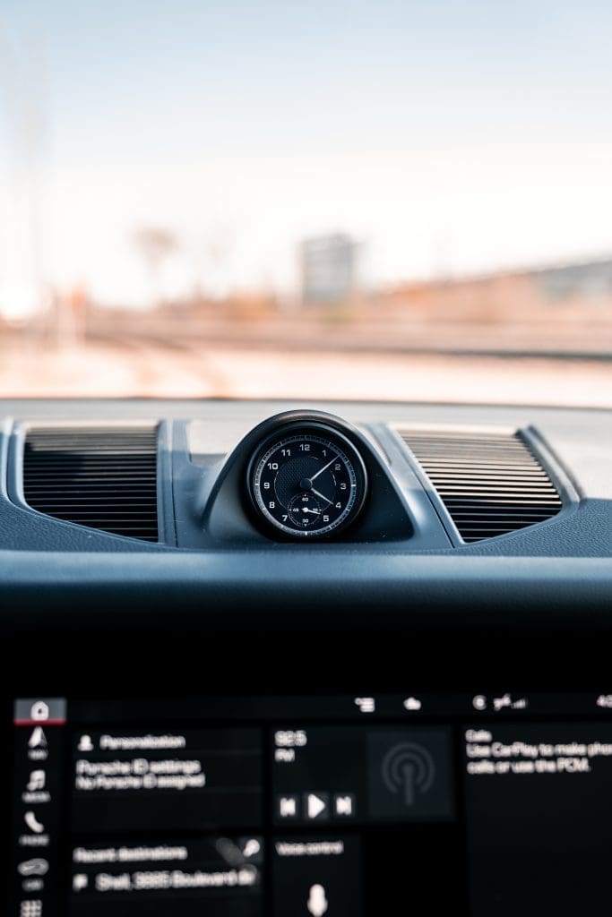 2023 Porsche Macan AWD